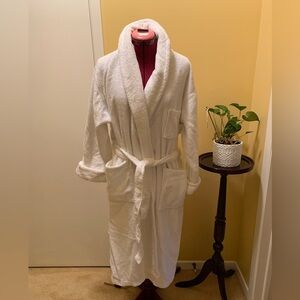 La Lingerie Spa Cozy Thick Plush Bathrobe/Housecoat